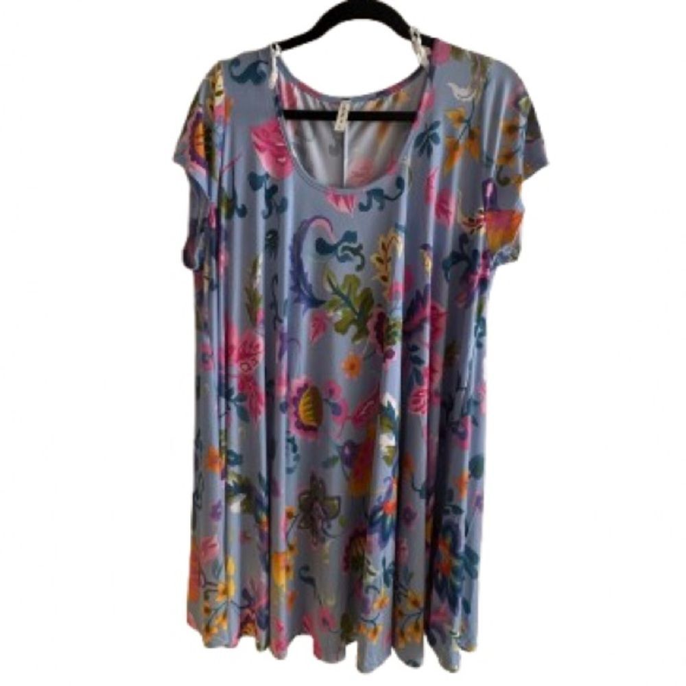 Emerald Floral Print Tunic in Blue and Pink - Size 1X